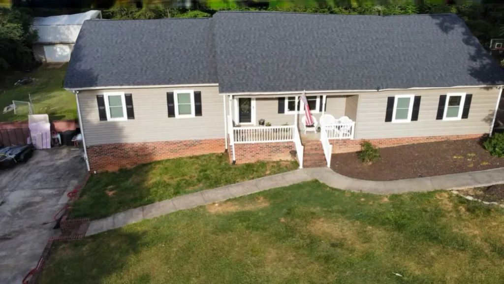 roof installation on ranch in Hickory NC